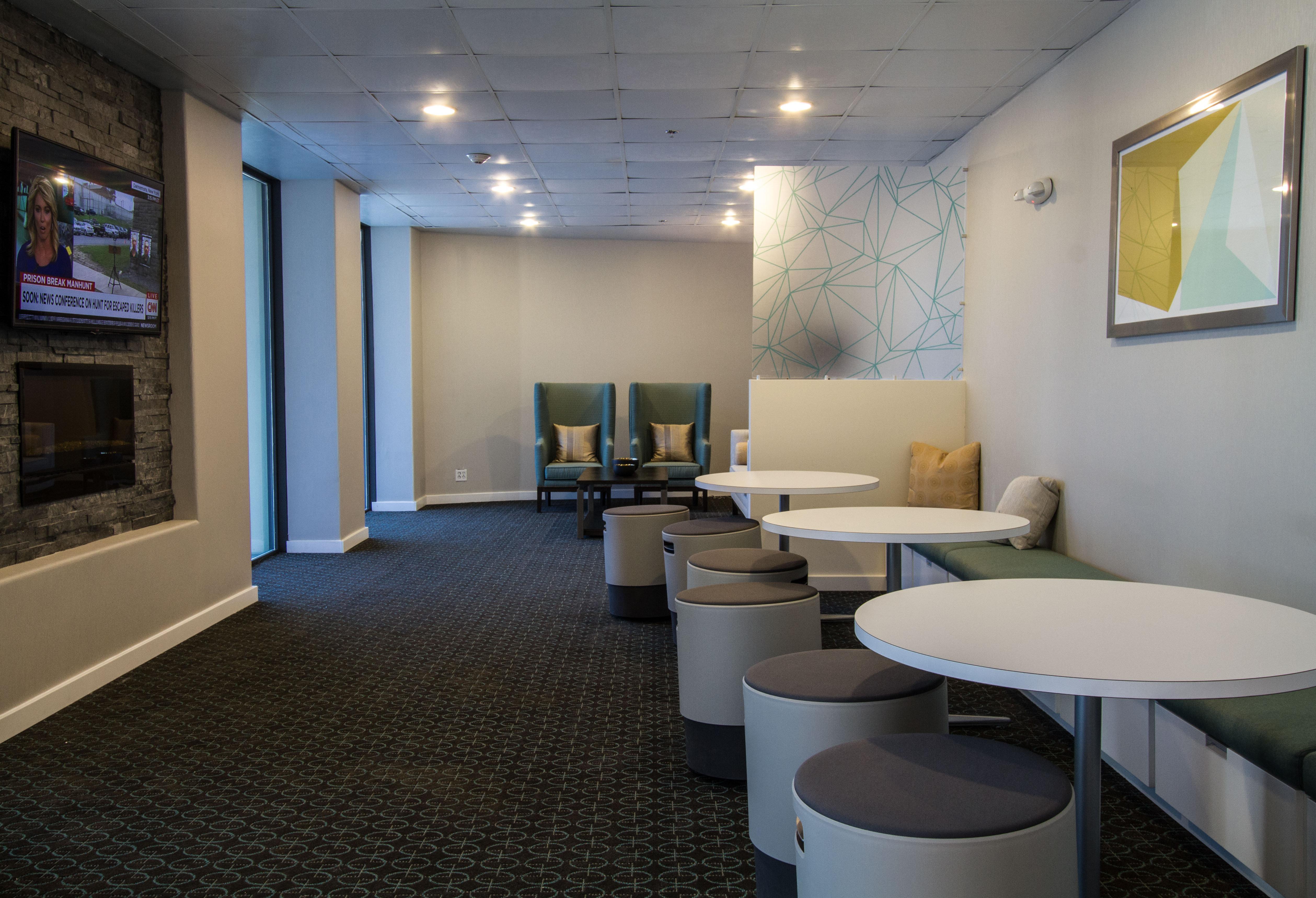 Holiday Inn Victorville By Ihg Buitenkant foto