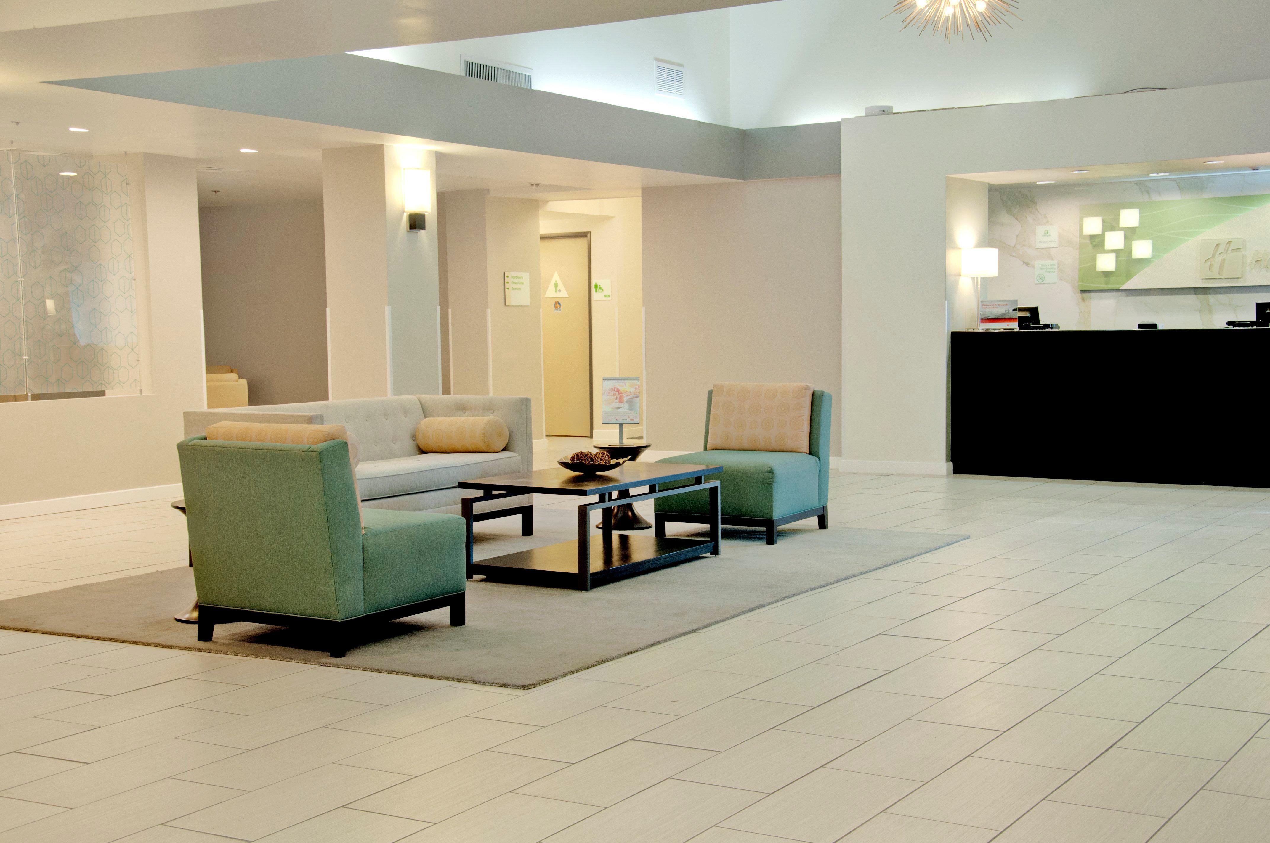 Holiday Inn Victorville By Ihg Buitenkant foto